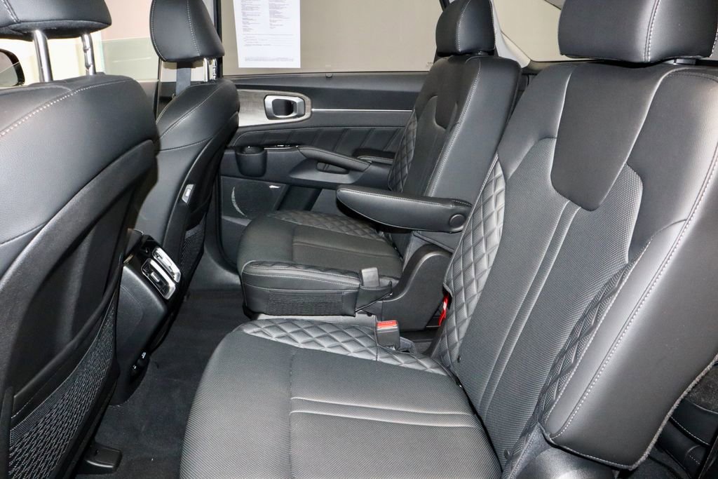 Used 2023 Kia Sorento SX Prestige image 23