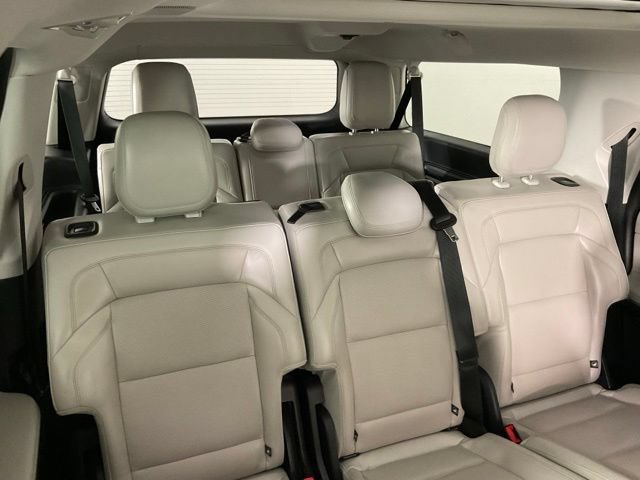 Used 2025 Lincoln Navigator L Reserve AWD/4WD image 30