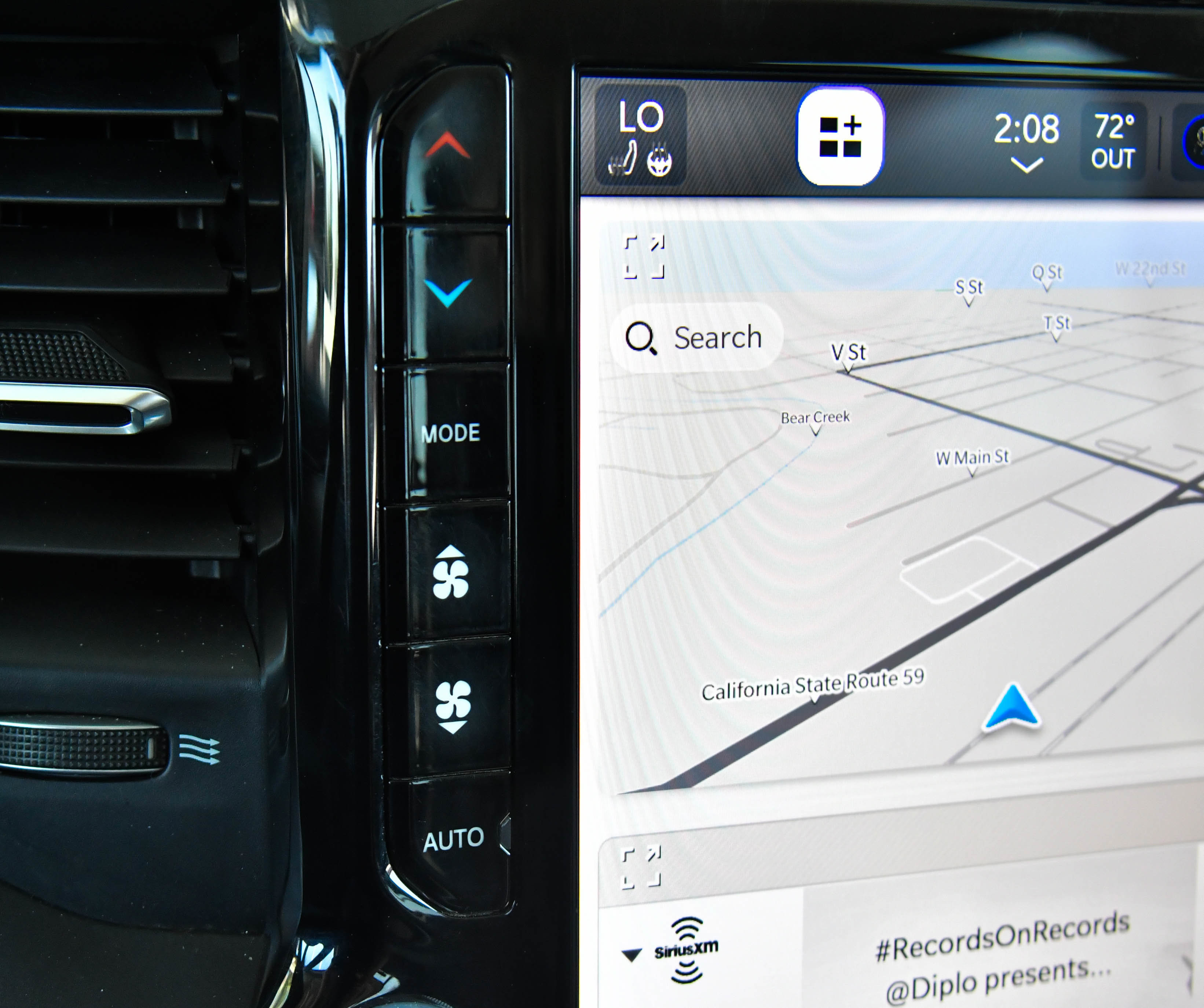 Used 2024 RAM 2500 Laramie image 30