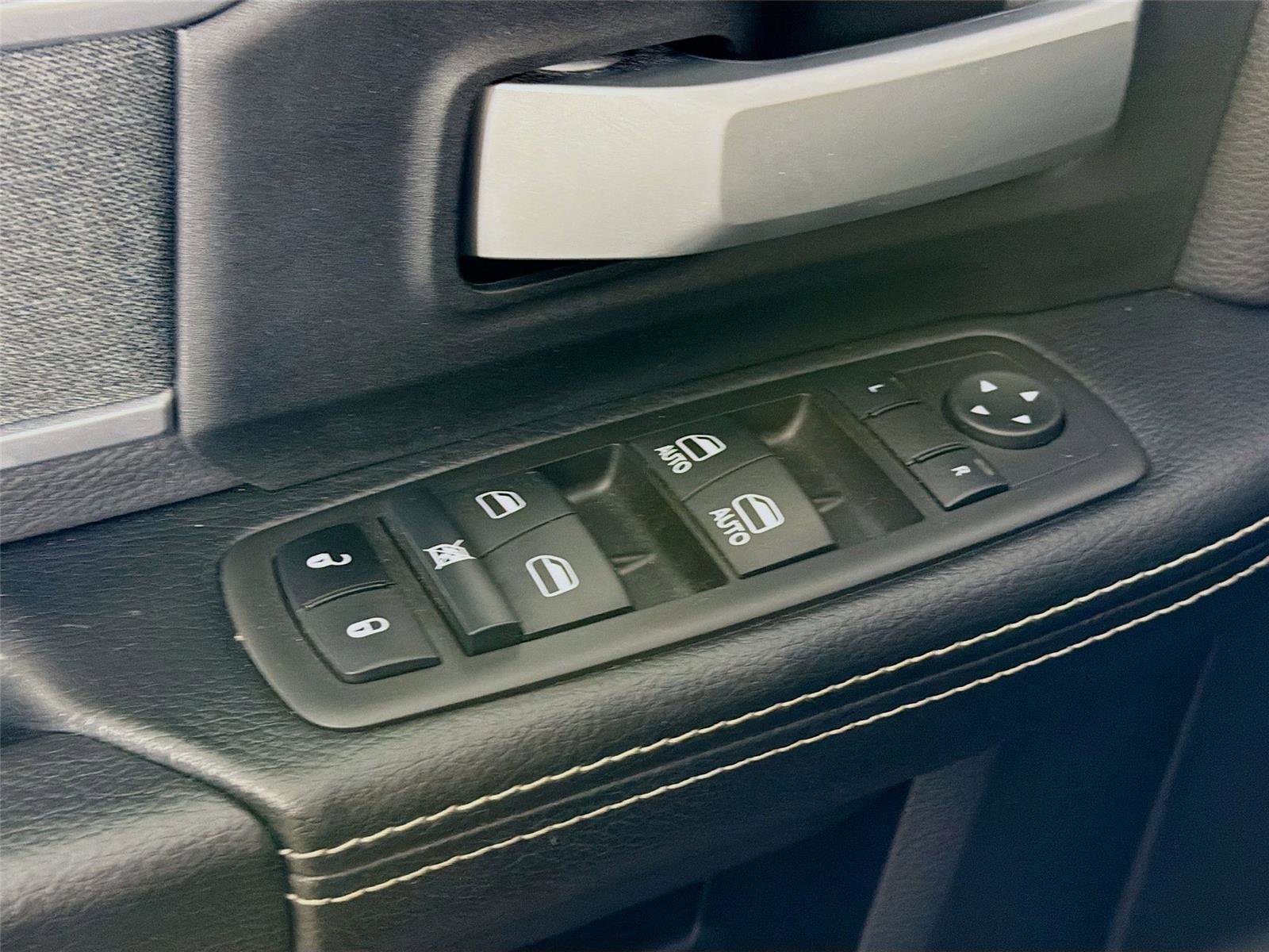 Used 2022 RAM 2500 Big Horn w/ Level C Equiment Group image 18