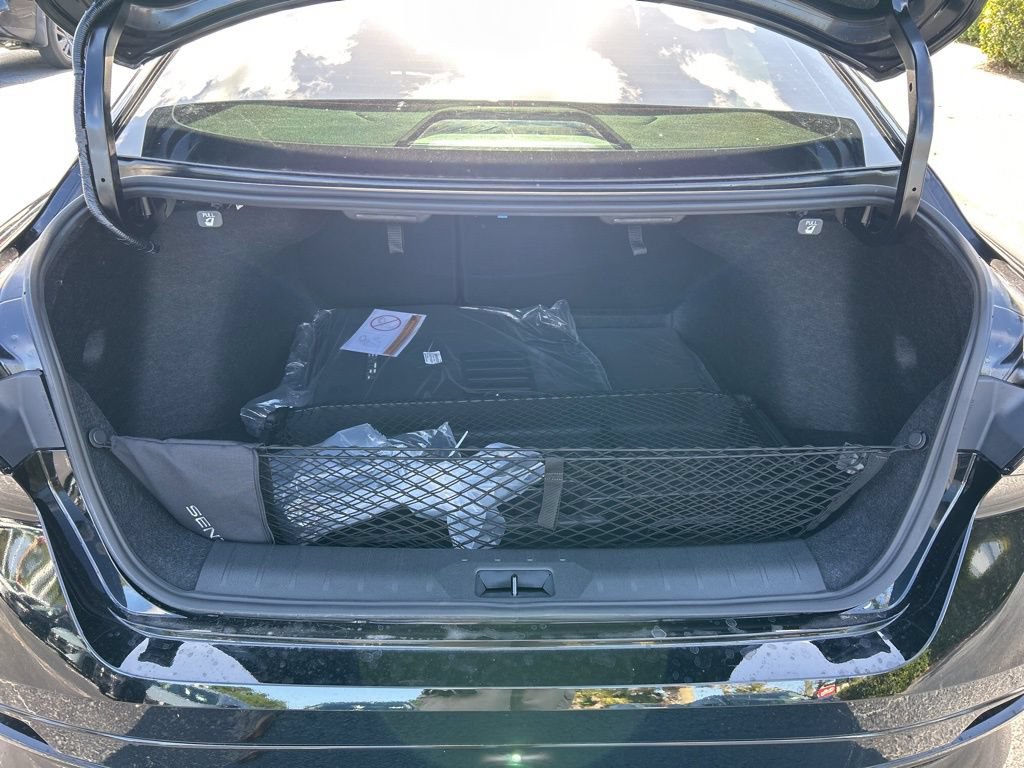 New 2026 Nissan Sentra SR w/ Floor Mat Package FWD image 48