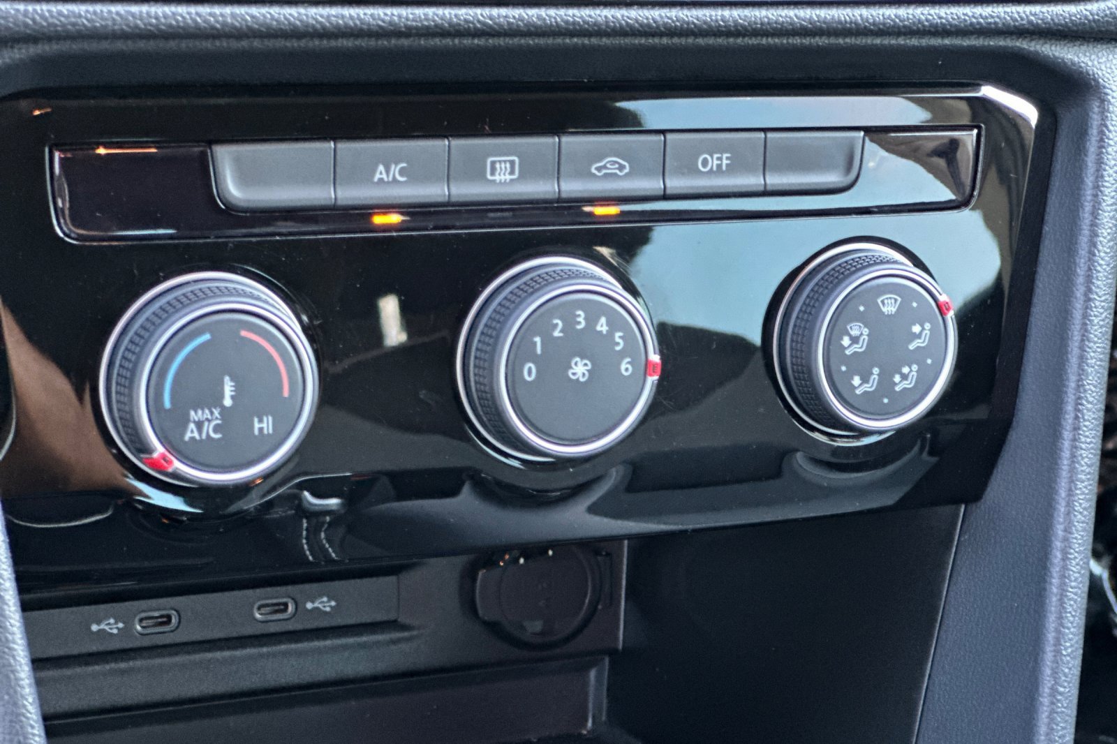 Used 2024 Volkswagen Taos S image 20