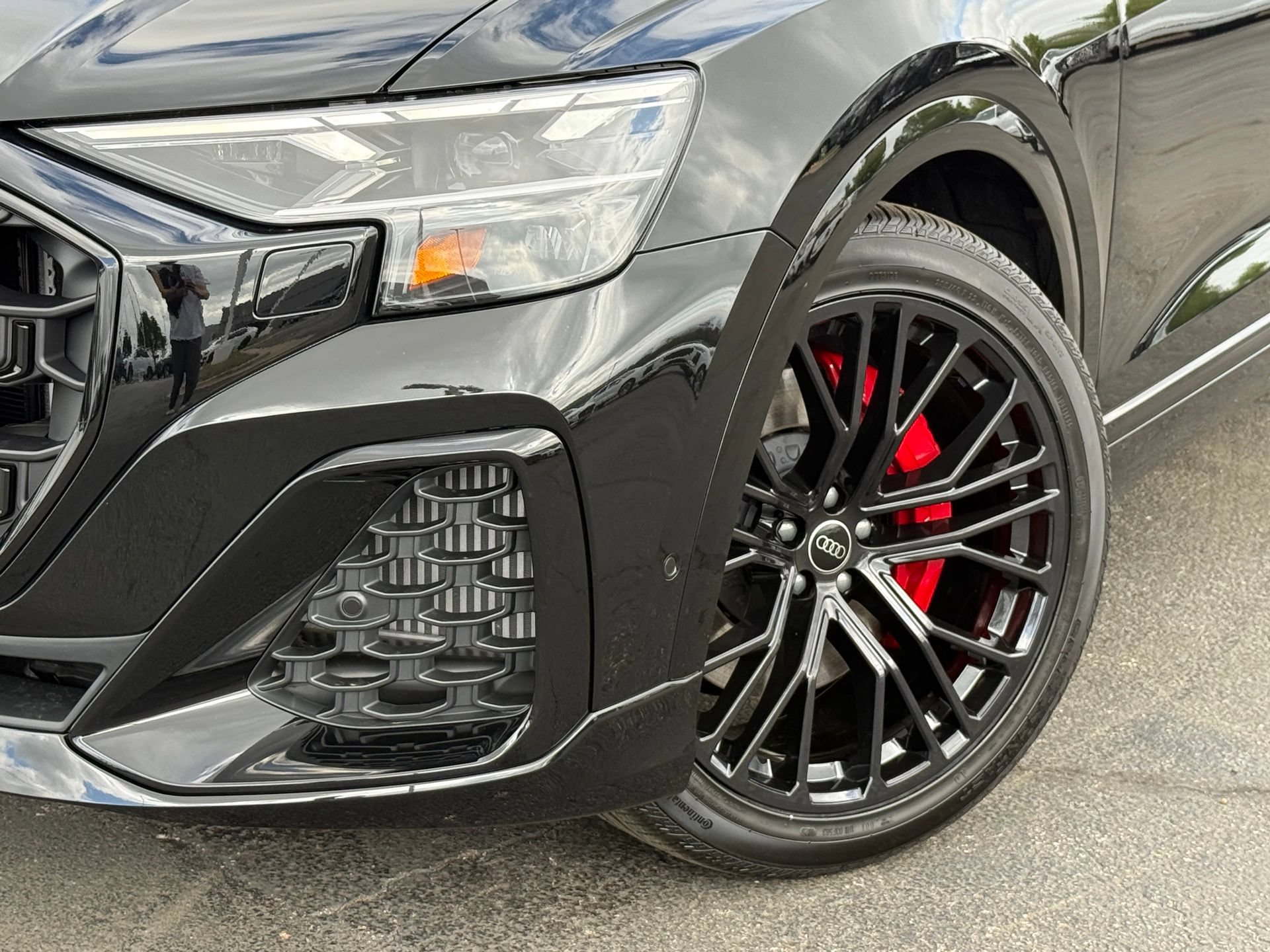 New 2026 Audi SQ8 Premium Plus AWD/4WD image 2