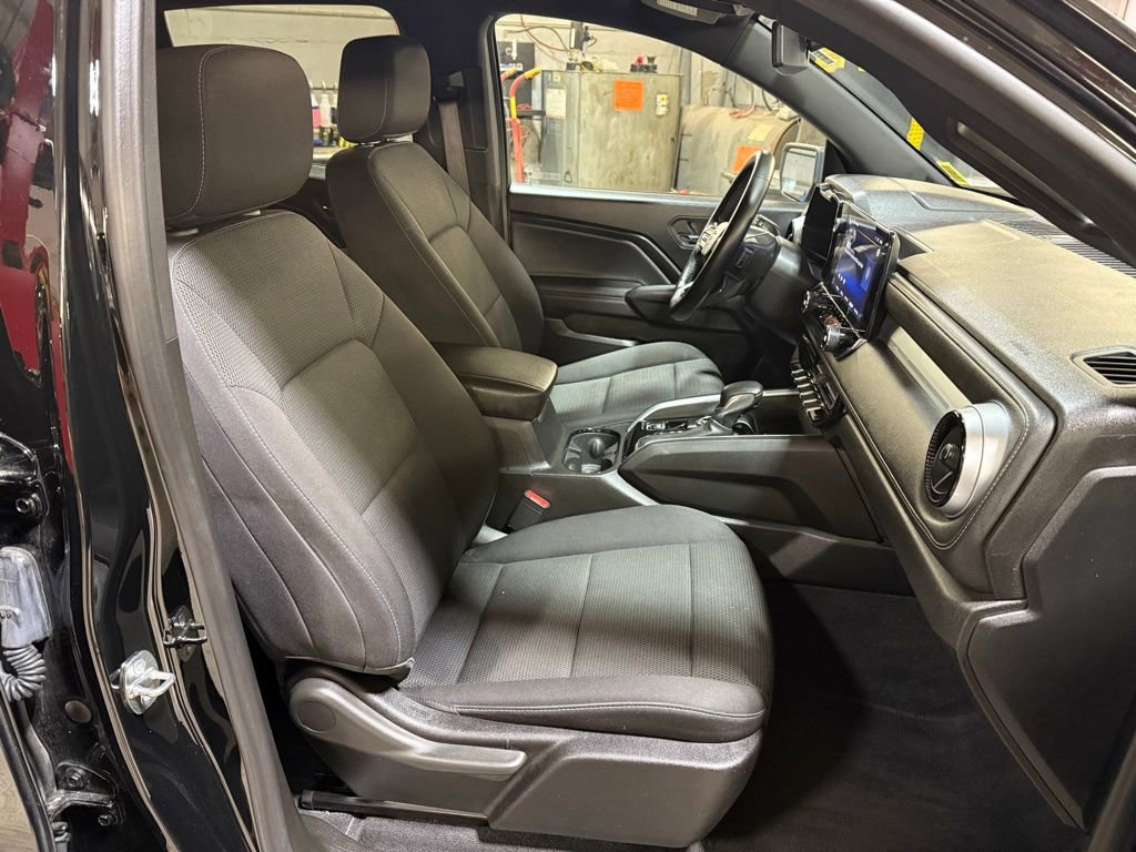 Used 2023 Chevrolet Colorado LT w/ LT Convenience Package II image 22