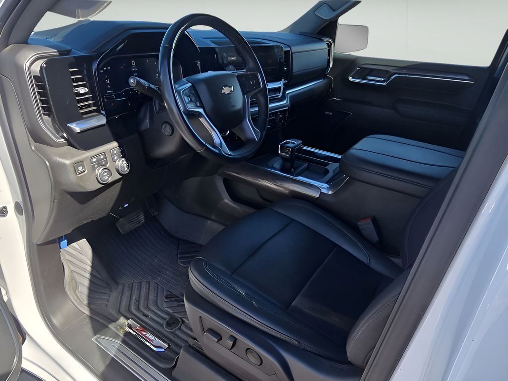 Used 2024 Chevrolet Silverado 1500 LTZ image 26