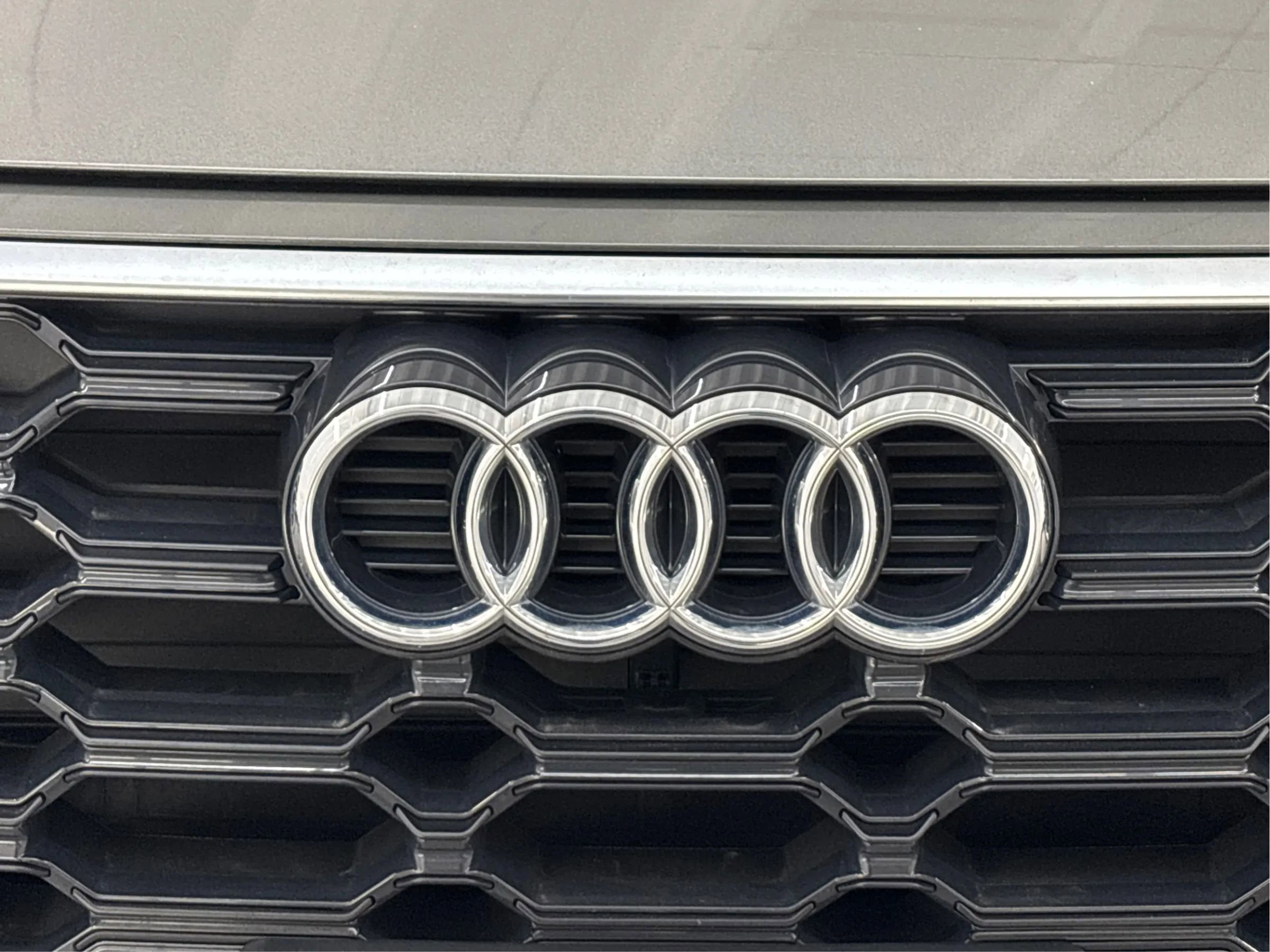 Used 2023 Audi Q5 2.0T Premium w/ Convenience Package image 36