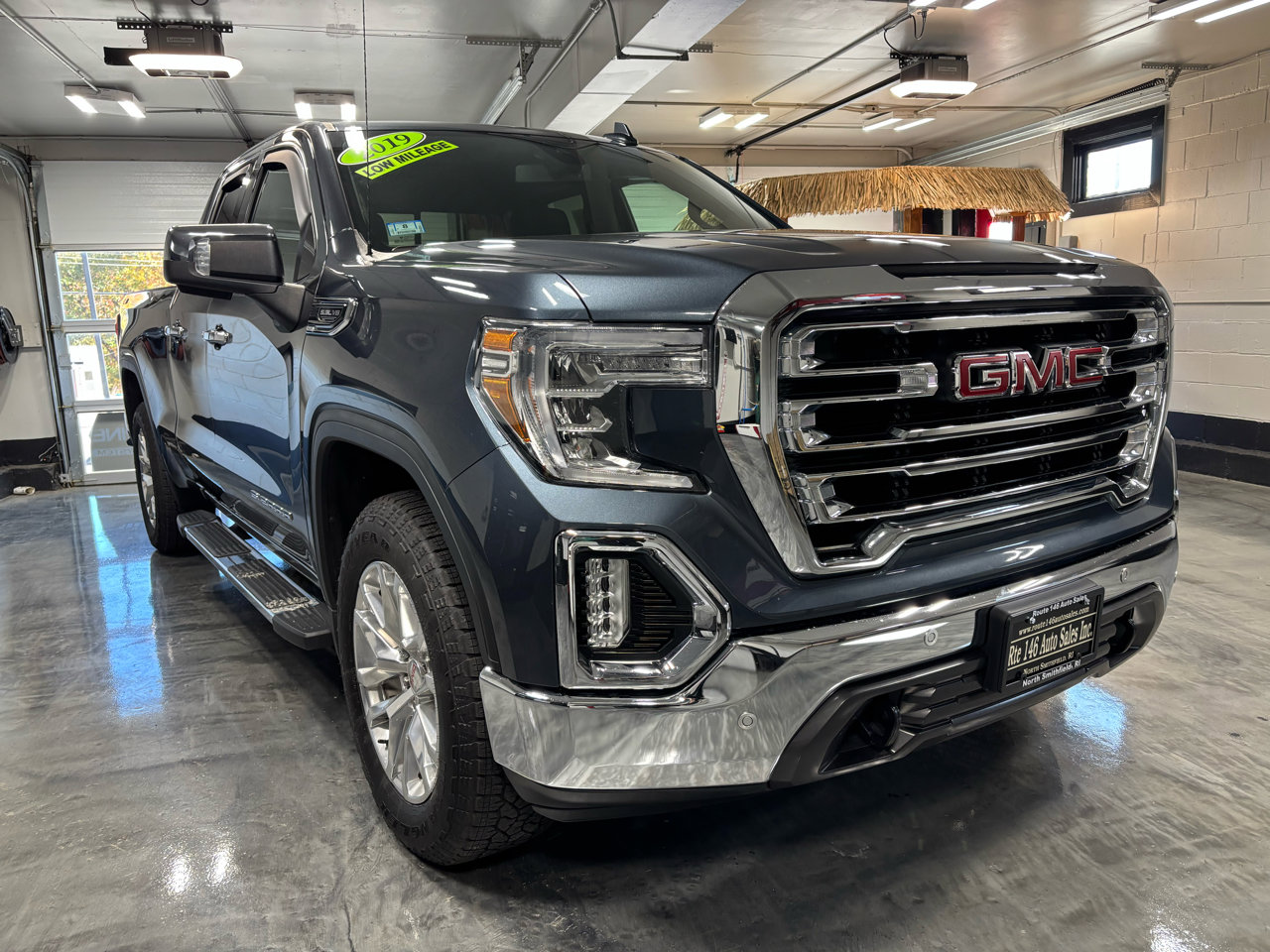 Used 2019 GMC Sierra 1500 SLT w/ SLT Premium Package image 3