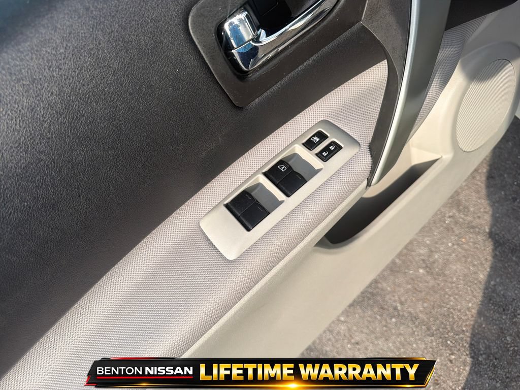 Used 2015 Nissan Rogue S w/ Convenience Package FWD image 13