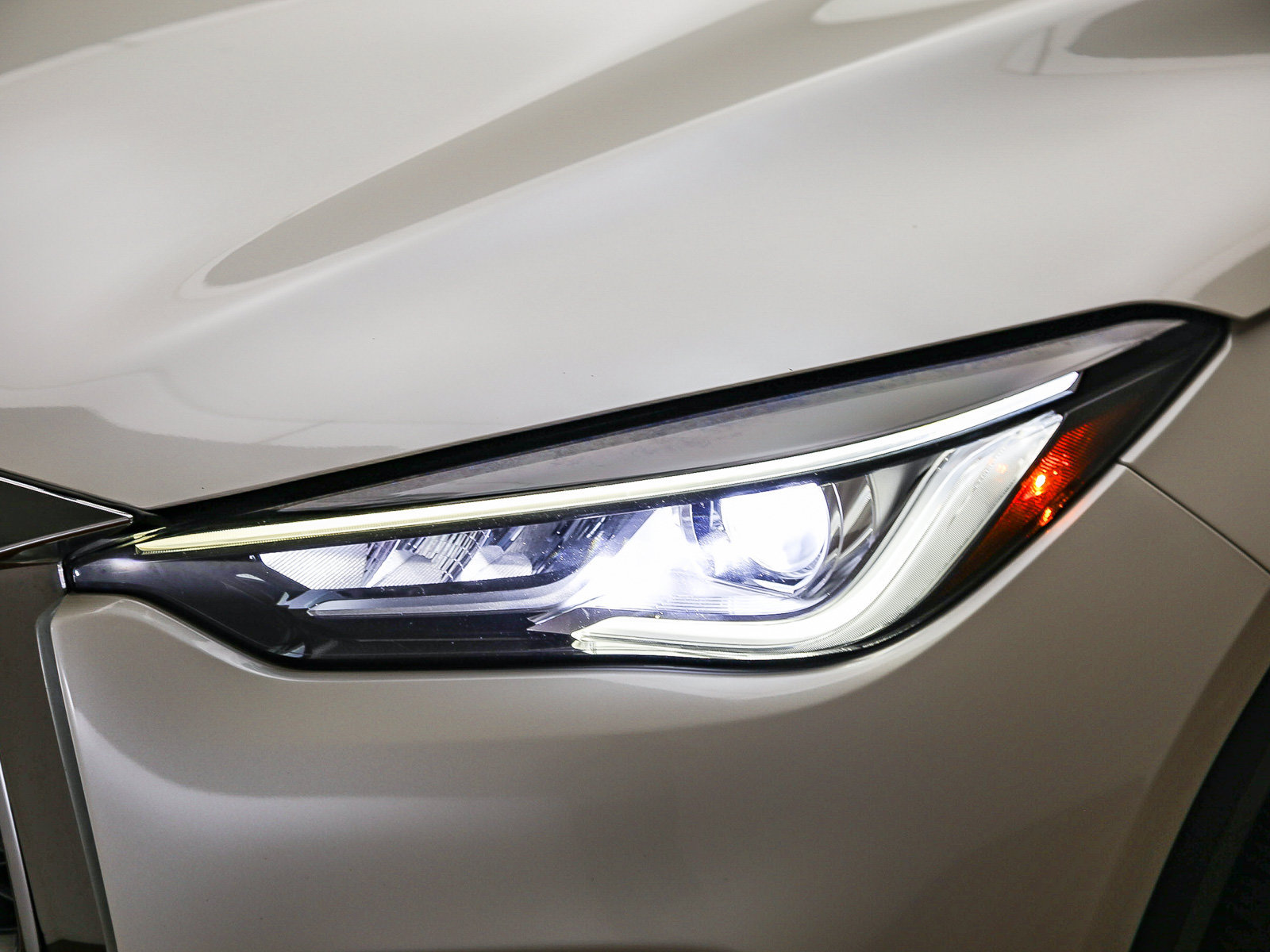 Used 2022 INFINITI QX50 Luxe FWD image 8