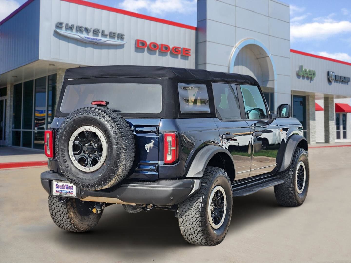 Used 2021 Ford Bronco Badlands w/ Sasquatch Package AWD/4WD image 5