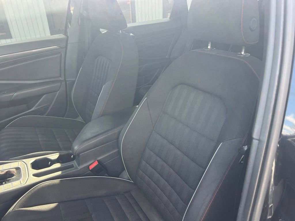 Used 2020 Volkswagen Jetta GLI FWD image 12