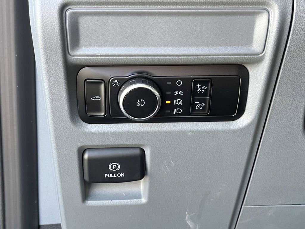 Used 2023 Ford F150 XLT w/ Trailer Tow Package image 27