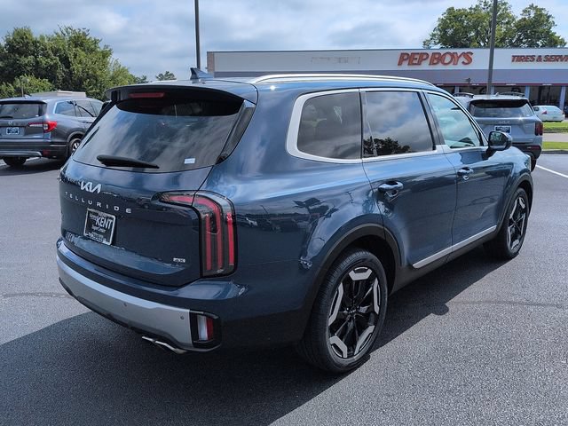Used 2023 Kia Telluride EX w/ EX Captain's Chair Package AWD/4WD image 7