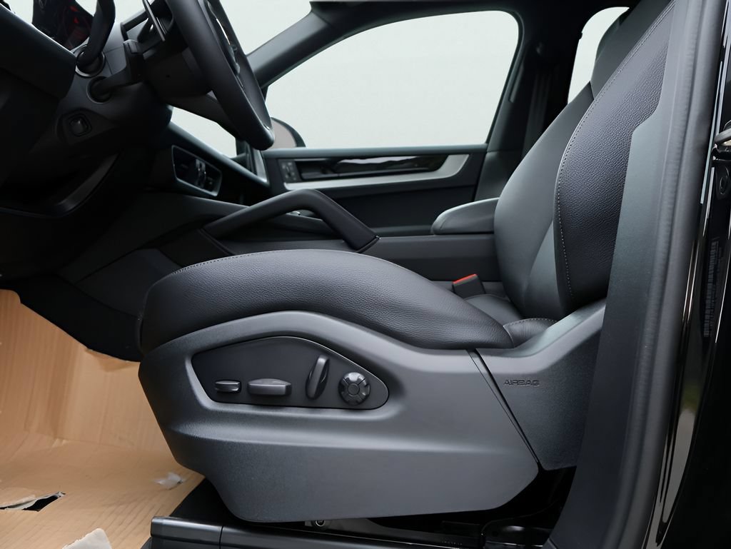 New 2026 Porsche Cayenne AWD/4WD image 36