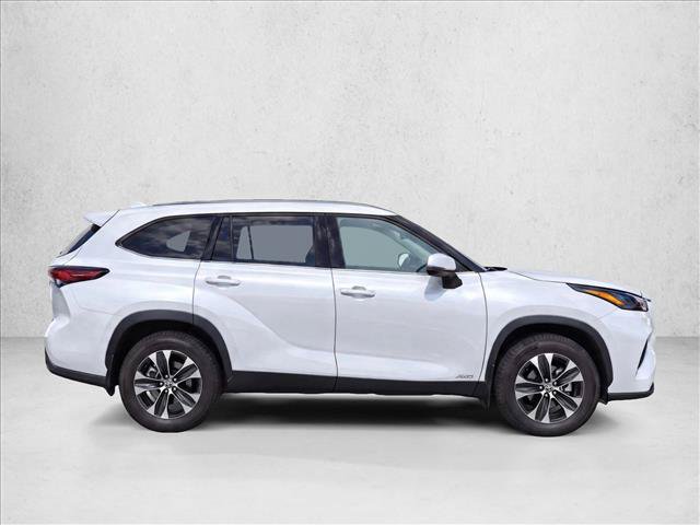 Used 2026 Toyota Highlander XLE AWD/4WD image 8