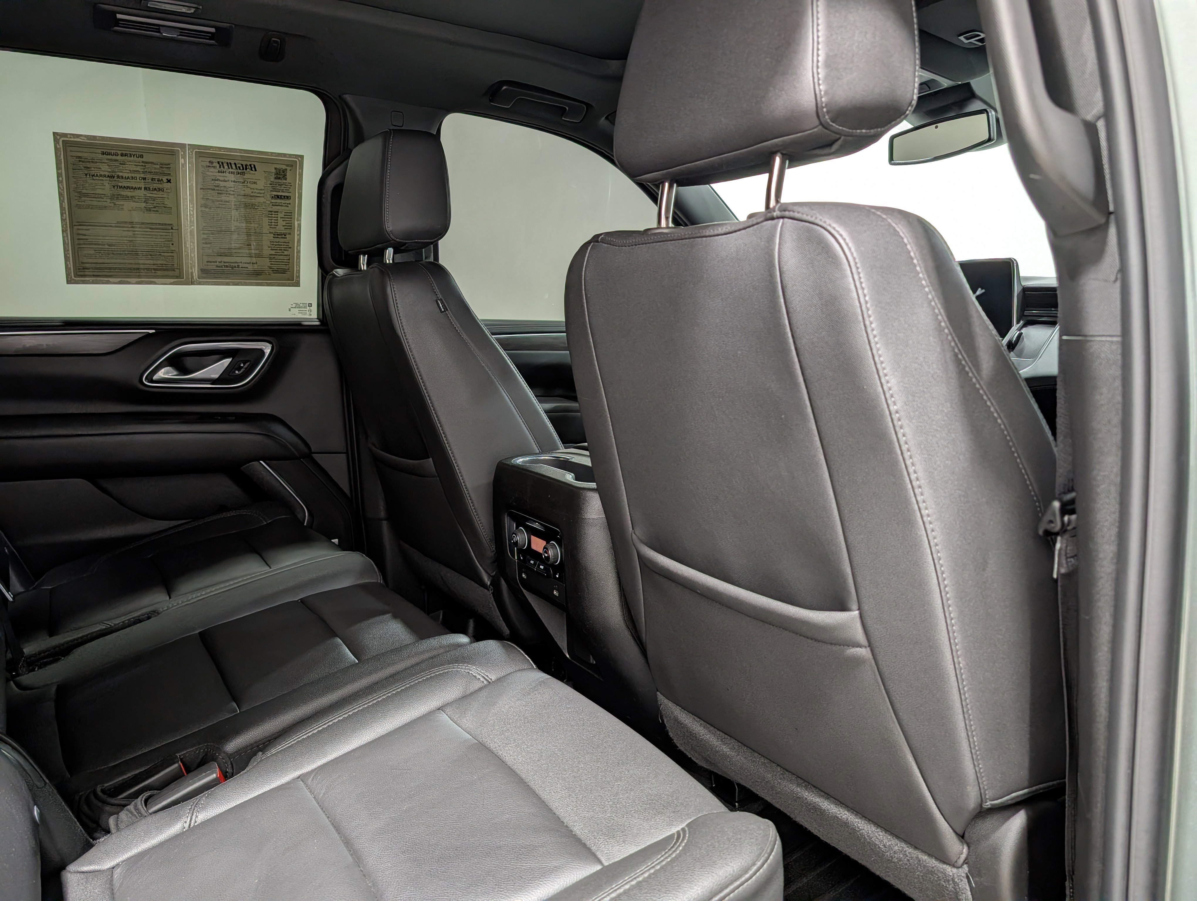 Used 2023 Chevrolet Suburban Z71 w/ Luxury Package image 19