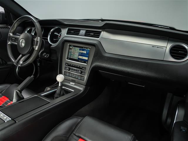 Used 2013 Ford Mustang Shelby GT500 RWD image 32