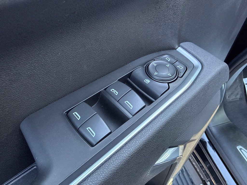 Used 2025 Chevrolet Silverado 1500 LT AWD/4WD image 21