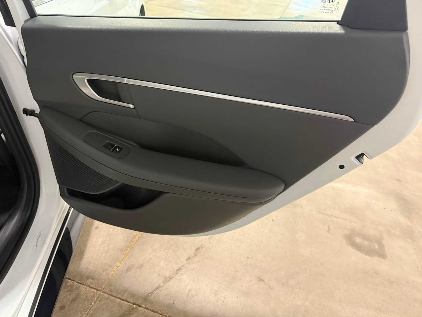 Used 2020 Hyundai Sonata SEL w/ Premium + Sunroof Package FWD image 27