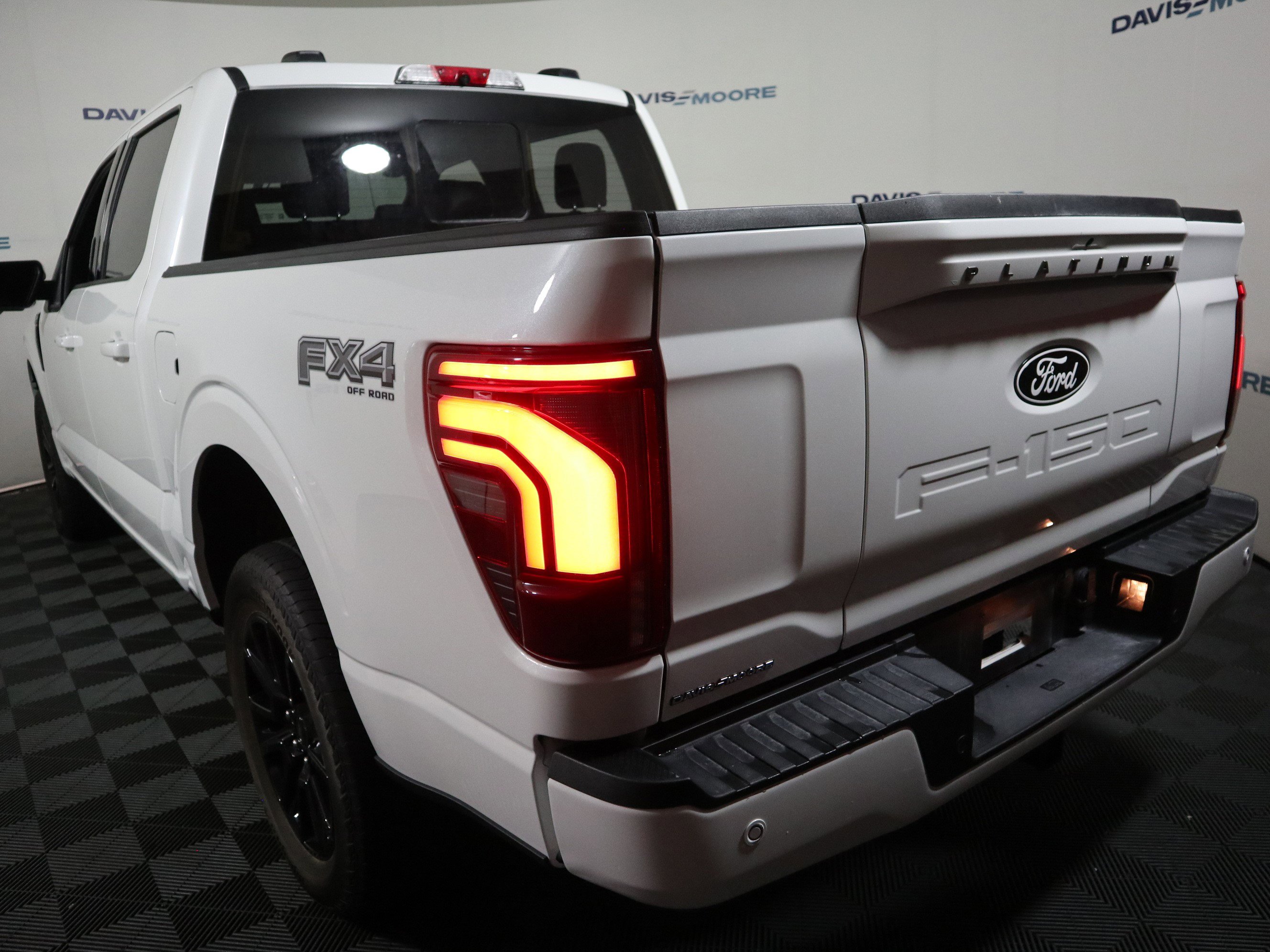 Used 2024 Ford F150 Platinum w/ Equipment Group 702A High AWD/4WD image 9