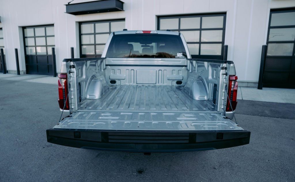 Used 2024 Ford F150 XLT w/ Tow/Haul Package image 8