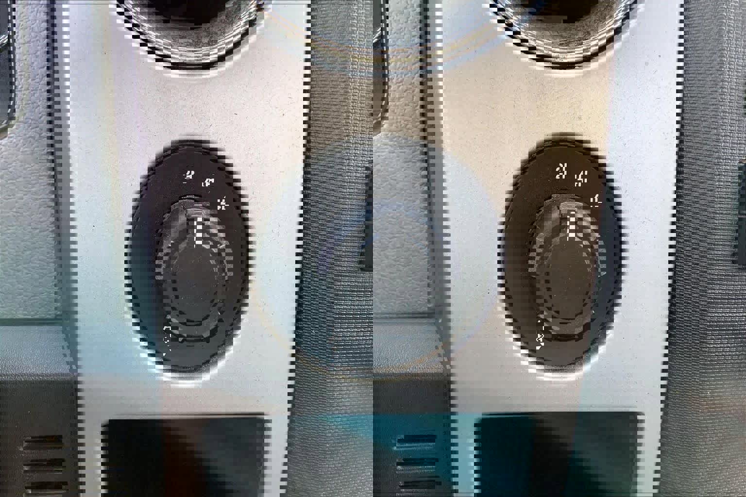 Used 2011 Ford F150 XLT w/ XLT Chrome Pkg AWD/4WD image 28