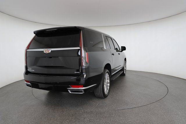 Used 2022 Cadillac Escalade ESV Premium Luxury image 16
