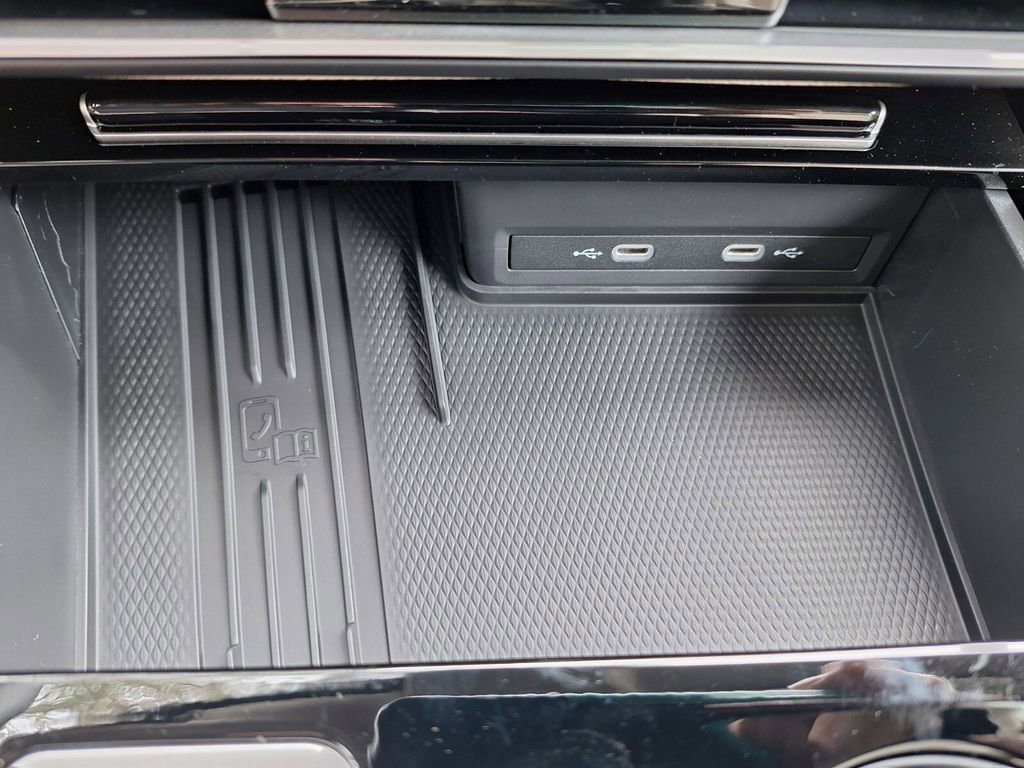 New 2026 Volkswagen Atlas SE image 17