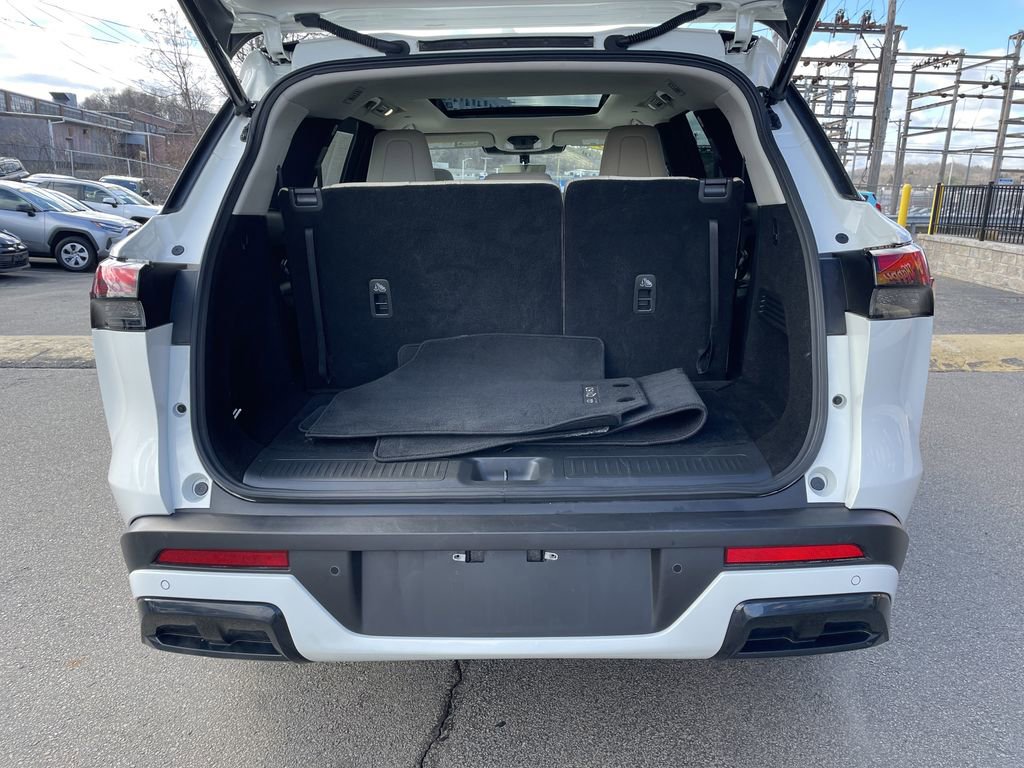 Used 2025 INFINITI QX60 Pure image 13