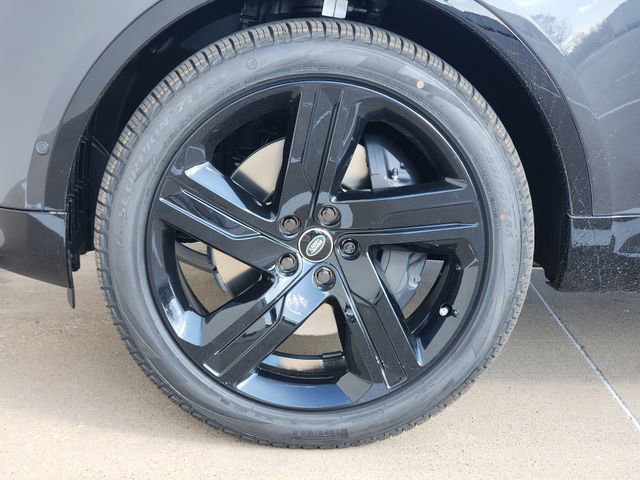 New 2026 Land Rover Discovery Limited Edition image 7
