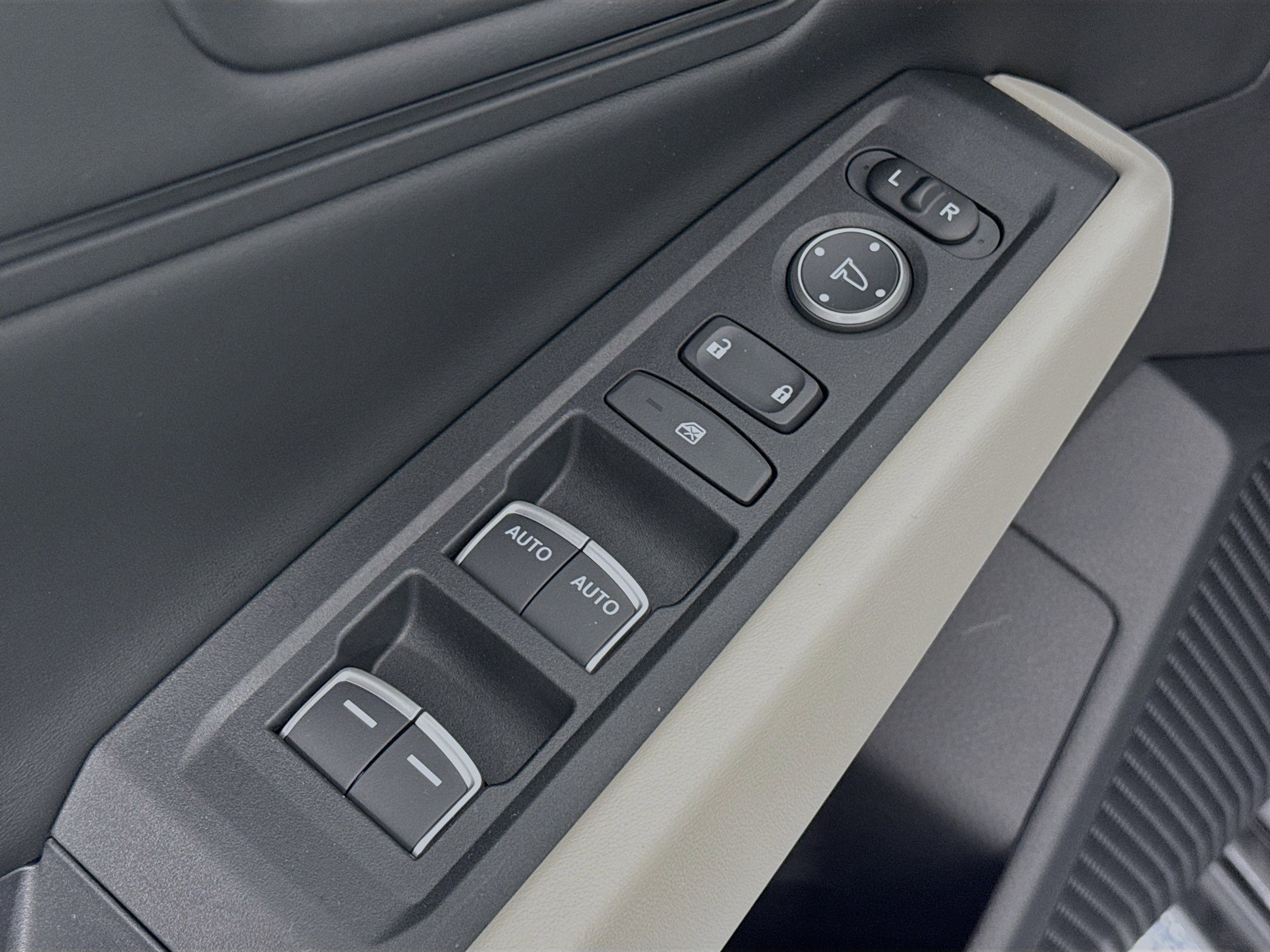 Certified 2024 Honda Accord EX image 17