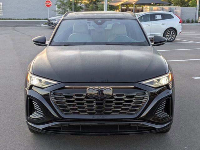 Certified 2024 Audi Q8 e-tron Prestige w/ Prestige Package AWD/4WD image 2