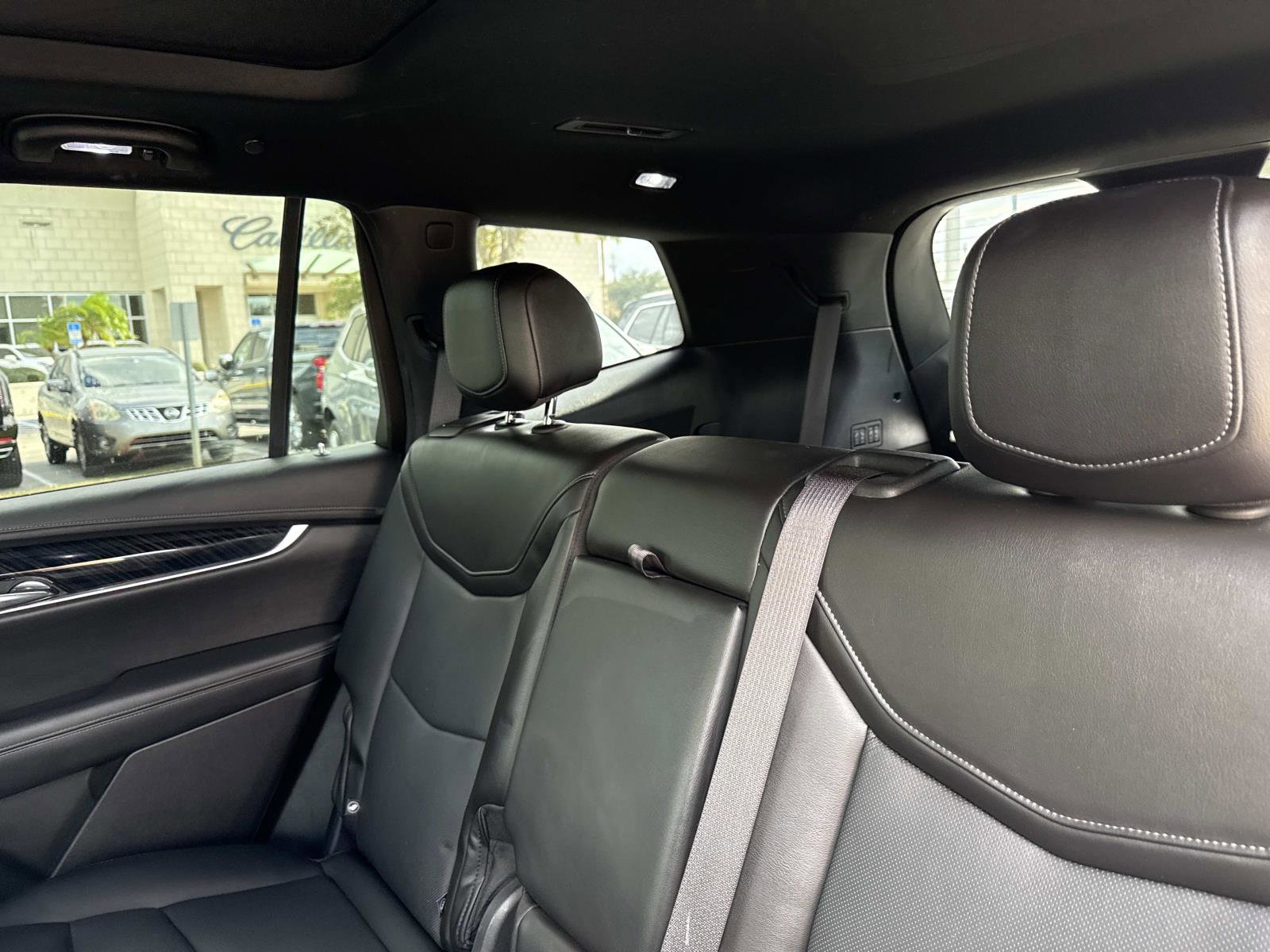 Certified 2022 Cadillac XT6 Premium Luxury image 16