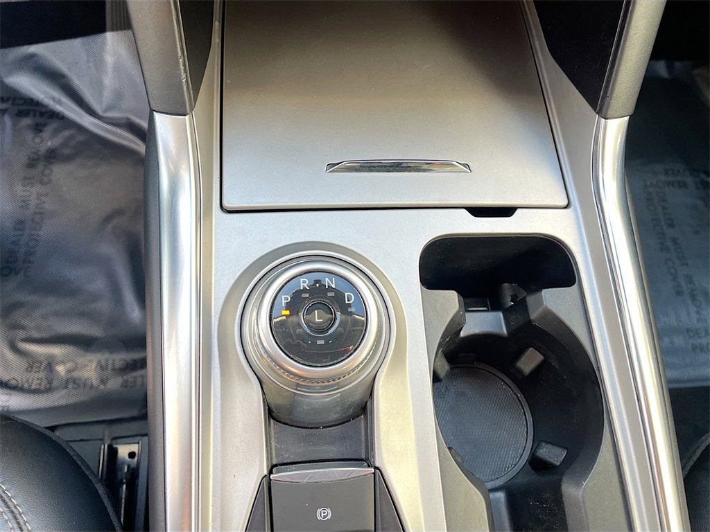 Used 2024 Ford Explorer XLT w/ Equipment Group 202A image 16