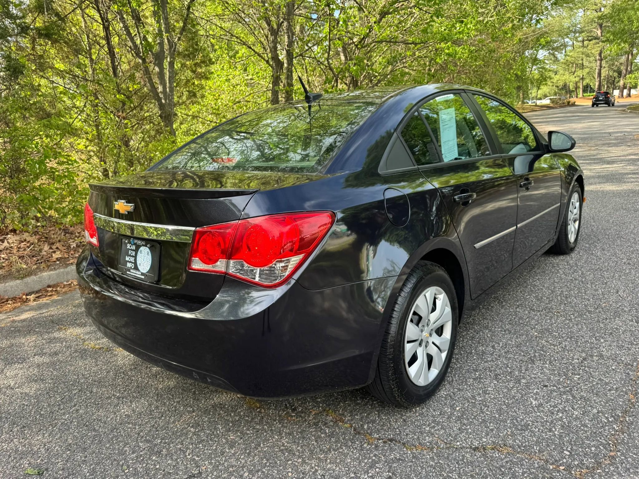 Used 2014 Chevrolet Cruze LS image 3