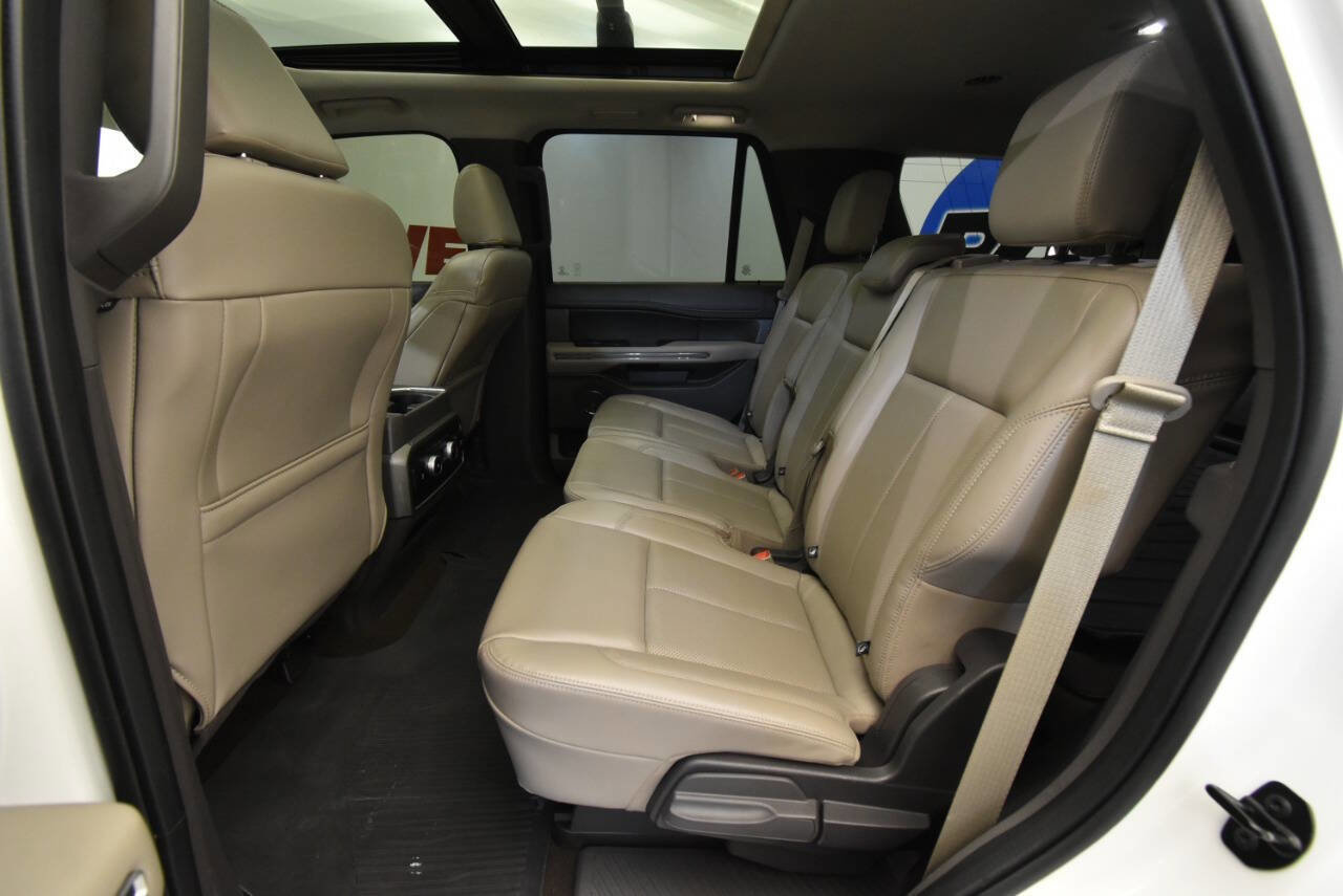 Used 2021 Ford Expedition XLT image 14
