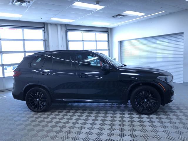 Used 2021 BMW X5 M50i w/ Executive Package image 35