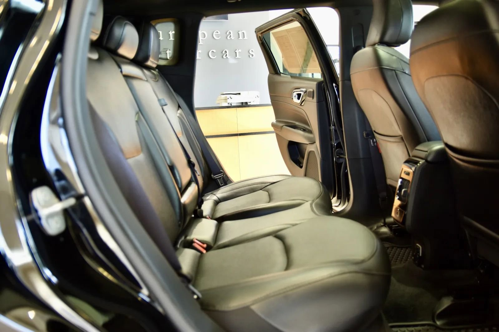 Used 2023 Jeep Compass Trailhawk w/ Trailhawk Elite Group image 24