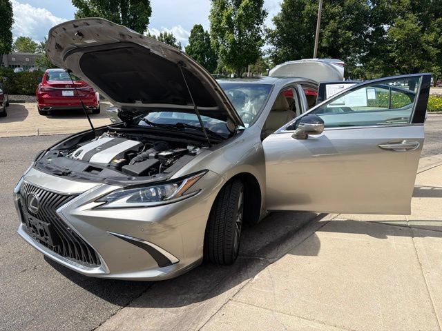 Used 2019 Lexus ES 350 w/ Premium Package FWD image 12