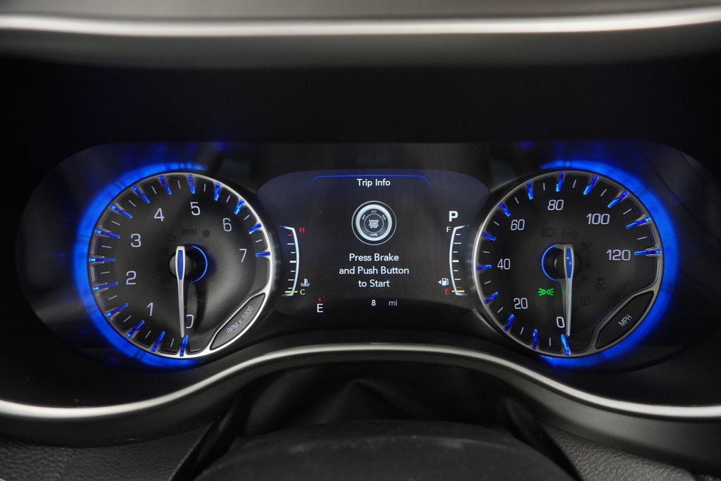 New 2027 Chrysler Pacifica Select AWD/4WD image 22