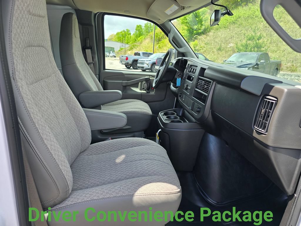 New 2026 Chevrolet Express 2500 w/ Communications Package RWD image 23