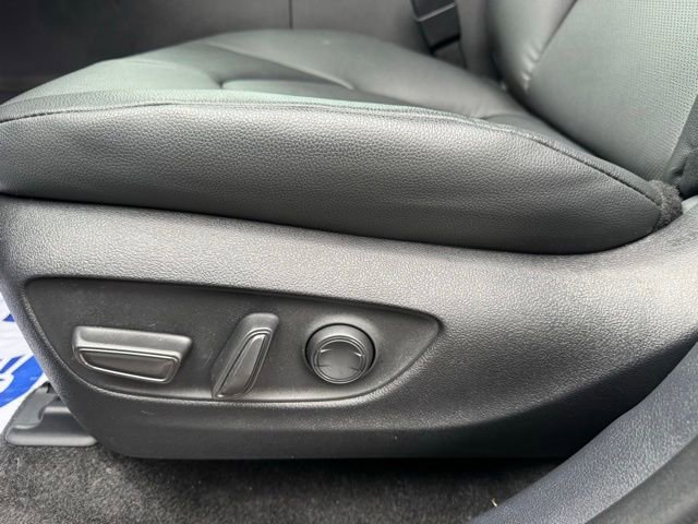 Used 2024 Toyota Grand Highlander AWD image 25