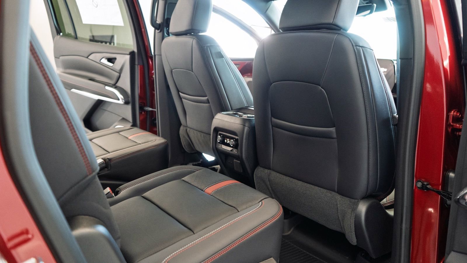 New 2026 Chevrolet Traverse RS w/ LPO, Floor Liner Package image 17