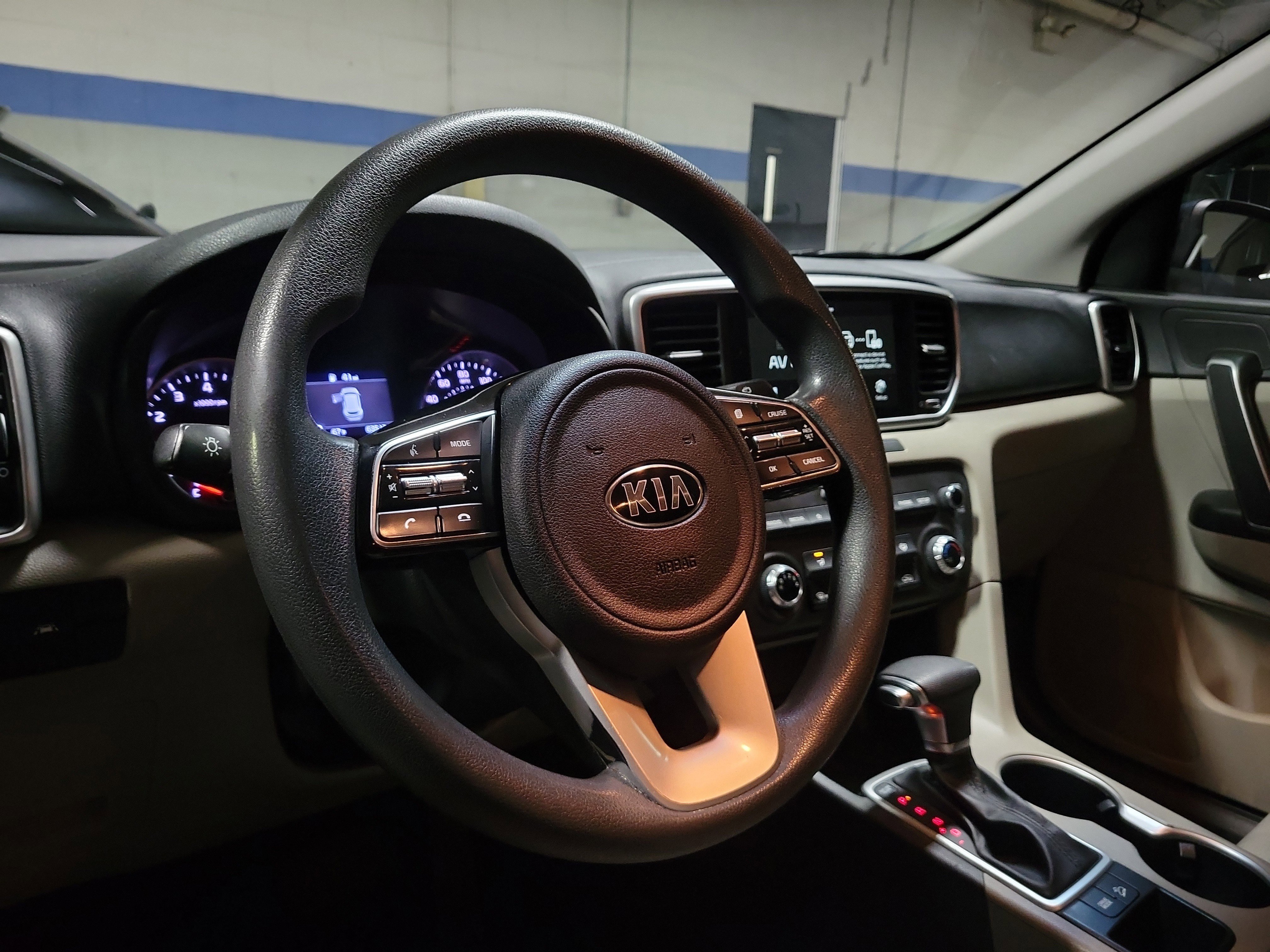 Used 2022 Kia Sportage LX image 16