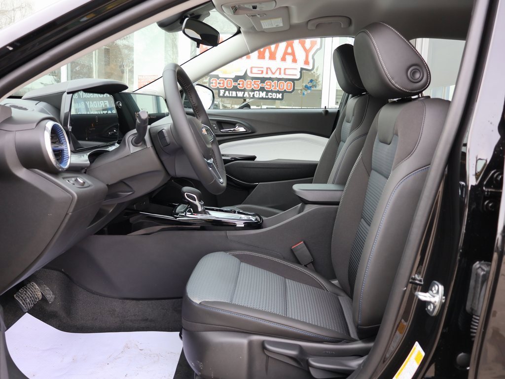 New 2026 Chevrolet Trax LT w/ Driver Confidence Package image 12