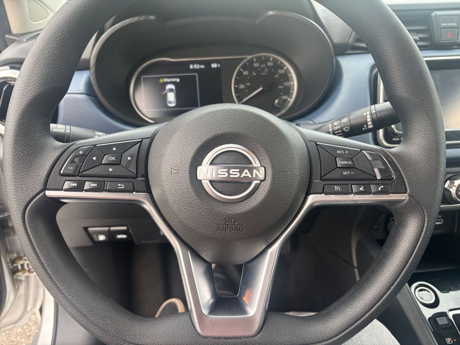 Used 2025 Nissan Versa SV image 25