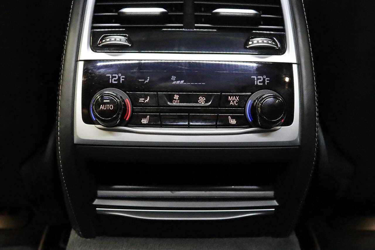Used 2019 BMW 750i xDrive image 29