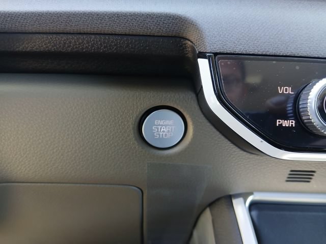 New 2026 Kia Carnival EX FWD image 28