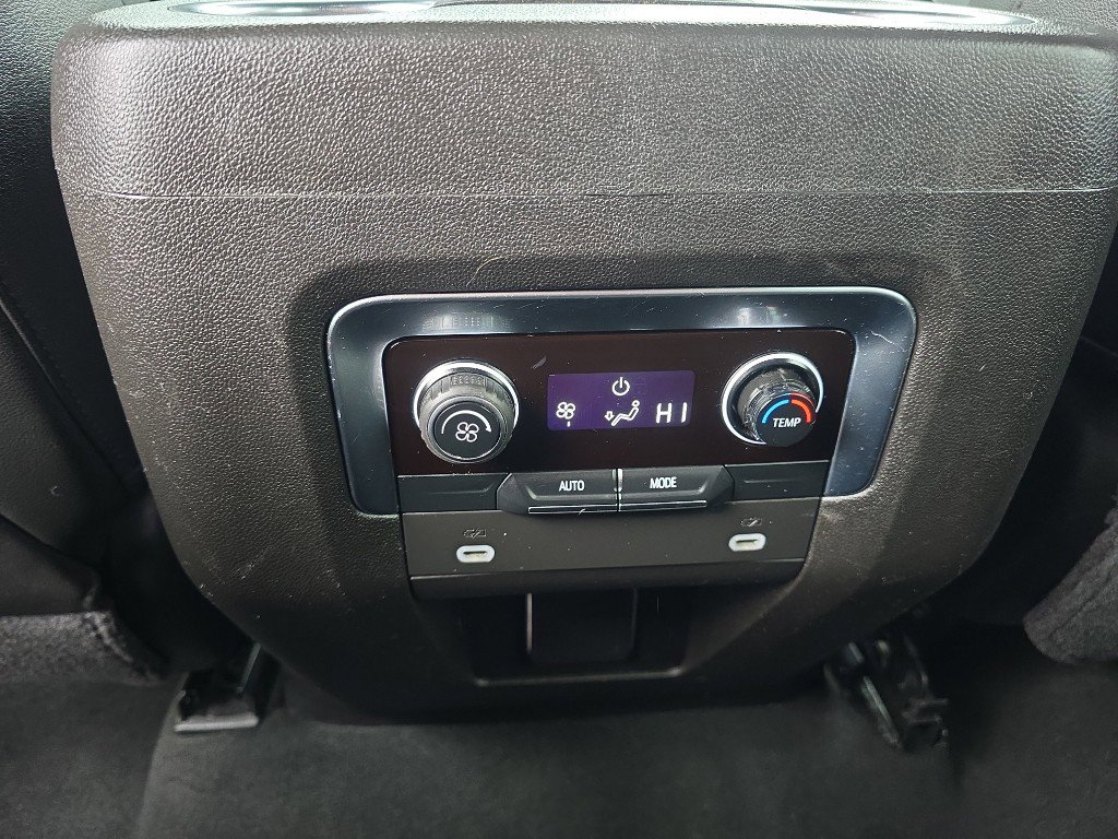 Used 2021 Chevrolet Tahoe LT image 20