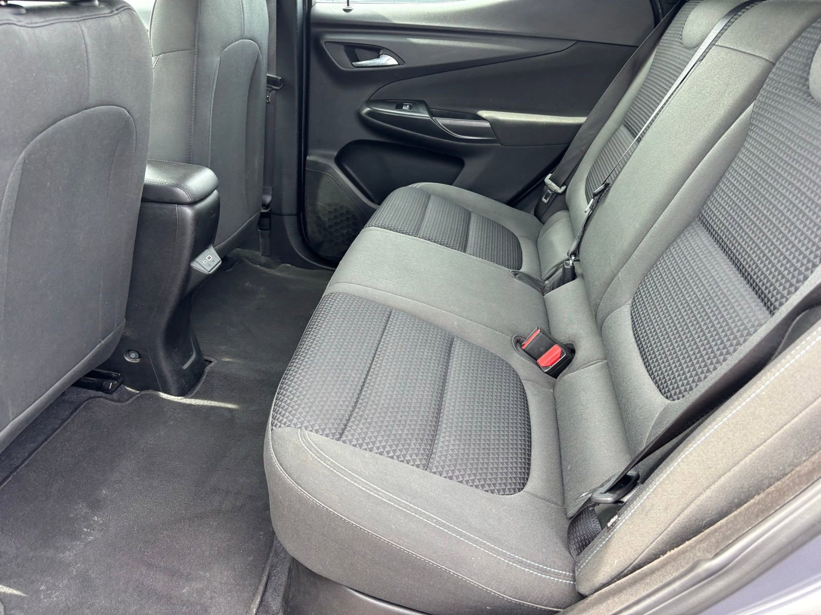Used 2023 Chevrolet Bolt EUV LT FWD image 20